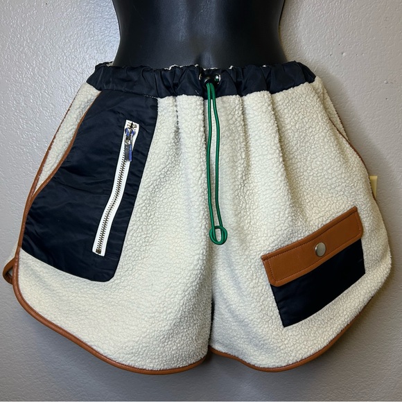 STAUD Pants - STAUD Black and Cream 100% Linen Fleece Luxury Shorts Sz S Like New